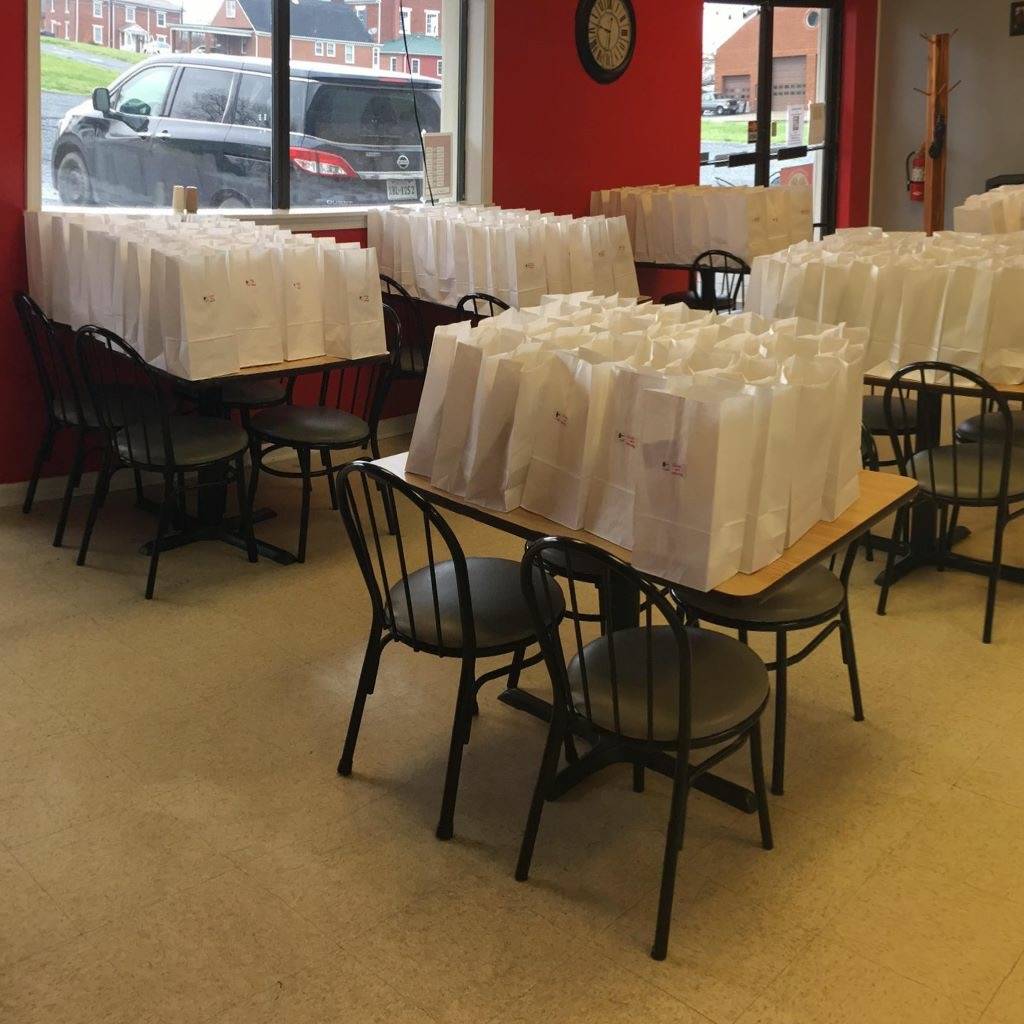 Lunch Box & Catering | meal takeaway | 619 Village Hwy, Rustburg, VA 24588, USA | 4343321415 OR +1 434-332-1415