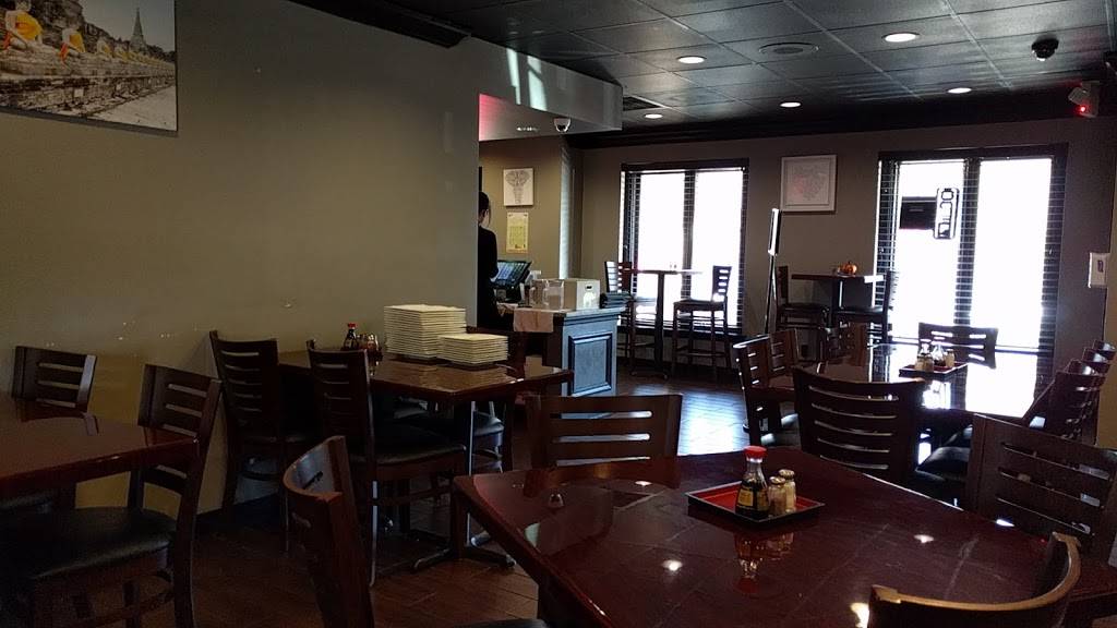 Thai Basil | restaurant | 983 W Ann Arbor Trail, Plymouth, MI 48170, USA | 7346673357 OR +1 734-667-3357