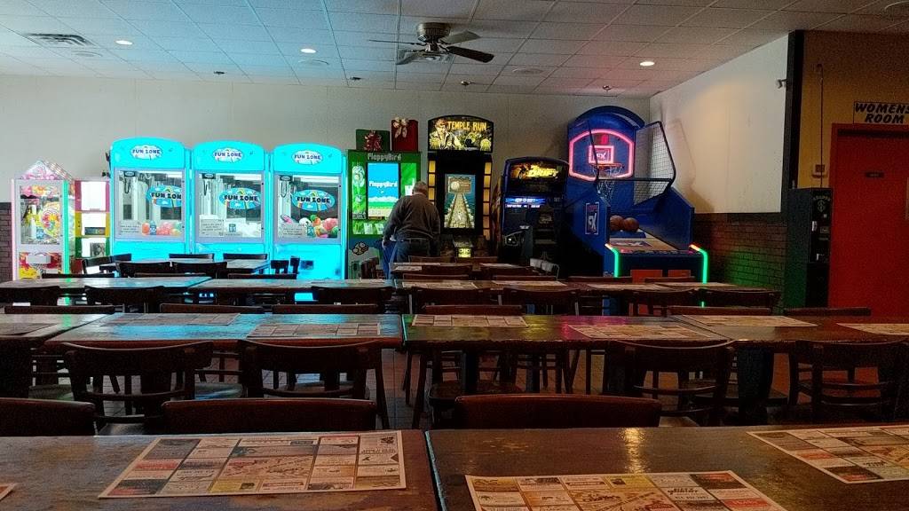 Charlies Pub & Eatery | restaurant | 606 Erie St # 1, Edinboro, PA 16412, USA | 8147341715 OR +1 814-734-1715