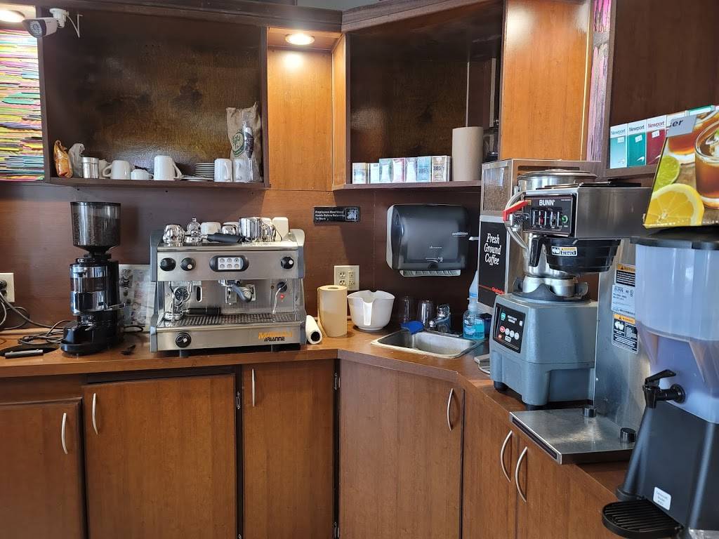 Carusos Deli & Bar | restaurant | 1578 N Hercules Ave, Clearwater, FL 33765, USA | 7274377401 OR +1 727-437-7401