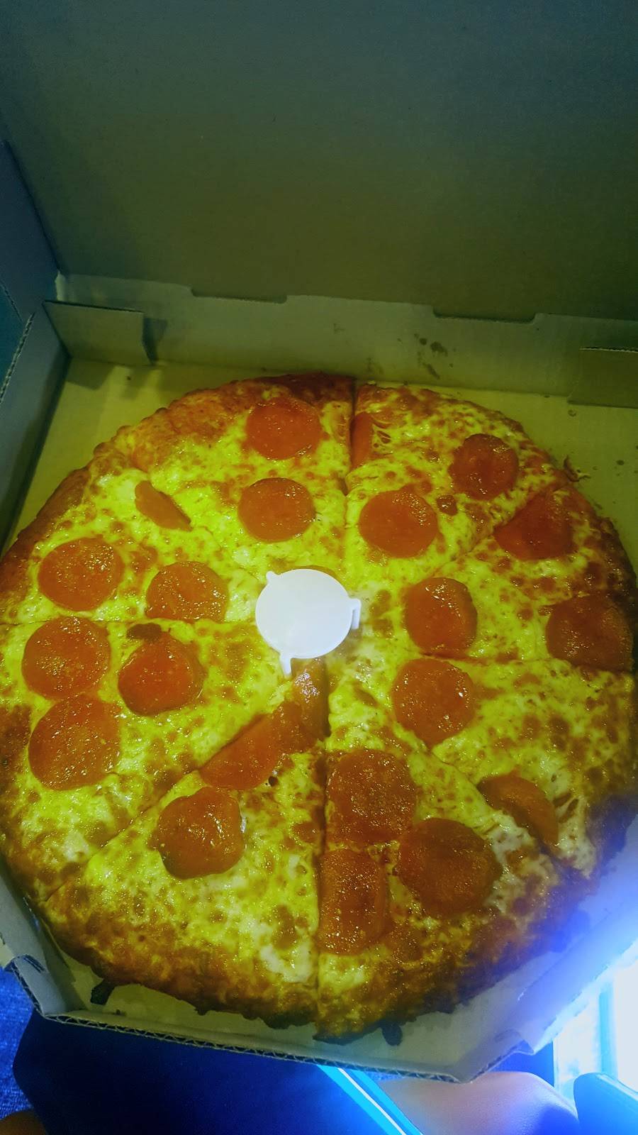 Round Table Pizza | meal delivery | Suites E & F, 1202 S Idaho St, La Habra, CA 90631, USA | 5626902205 OR +1 562-690-2205