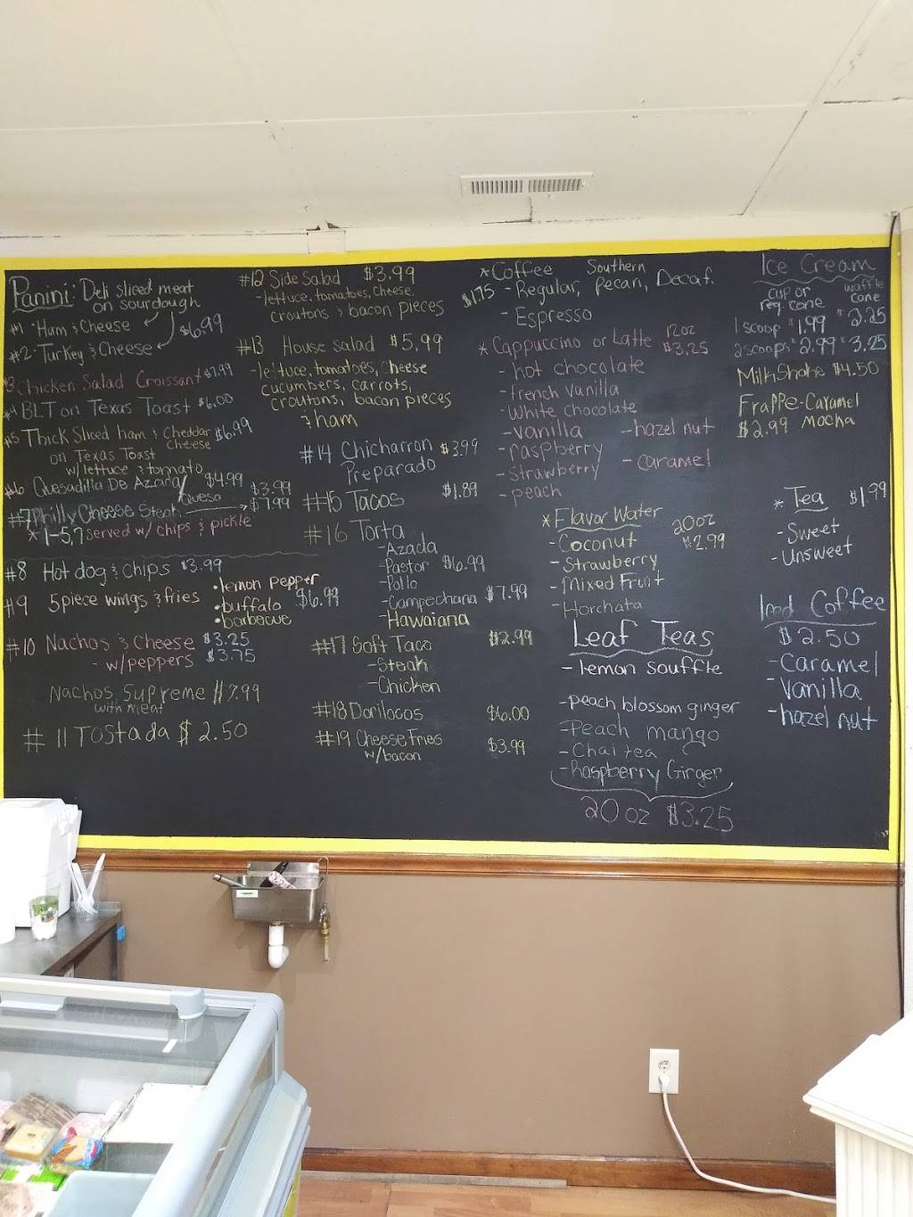 THE HIDEOUT COFFEE SHOP | restaurant | 2204 Gault Ave N, Fort Payne, AL 35967, USA | 2563642181 OR +1 256-364-2181