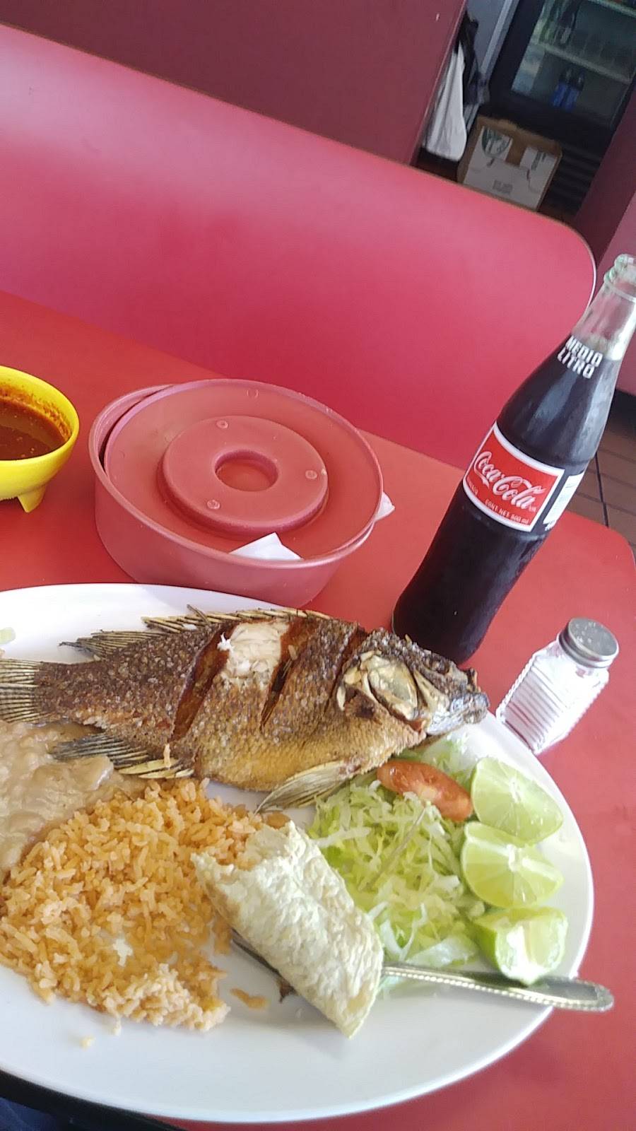Mariscos Valencia | restaurant | 1128 S Standard Ave A, Santa Ana, CA 92701, USA | 7145587483 OR +1 714-558-7483