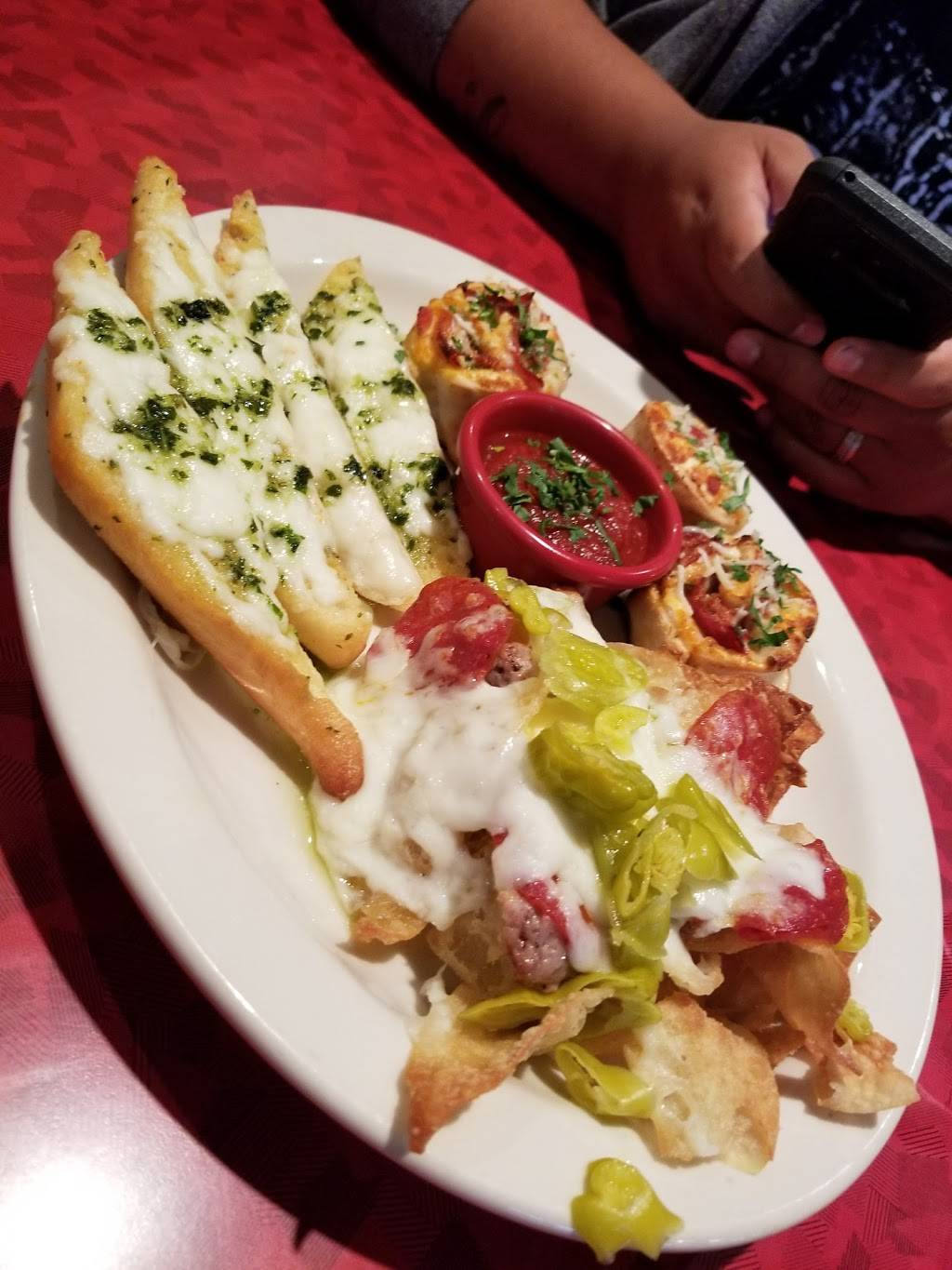 Old Chicago | restaurant | 10300 SE Washington St, Portland, OR 97216, USA | 9719980058 OR +1 971-998-0058