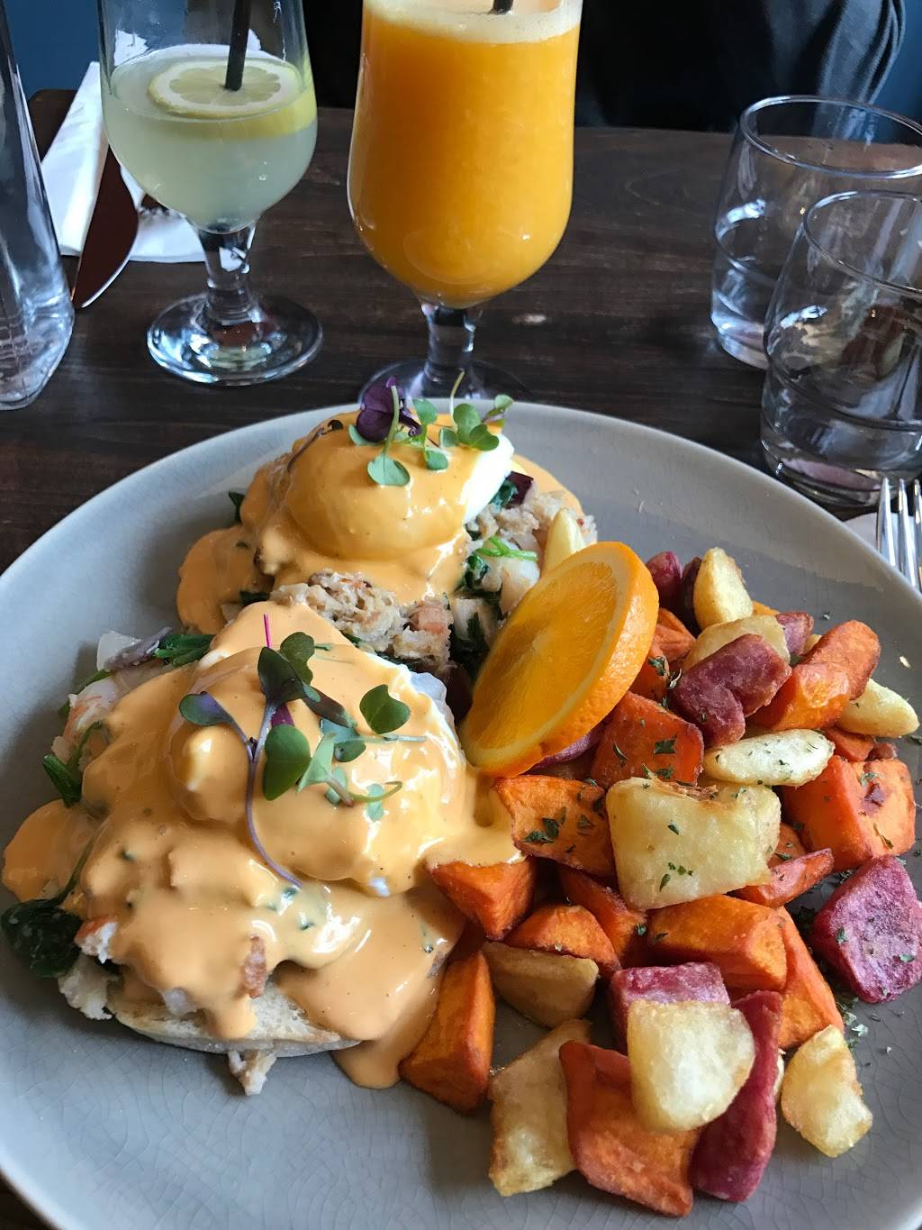 RAW Sugar Factory | restaurant | 525 Valencia St, San Francisco, CA 94110, USA | 4158726988 OR +1 415-872-6988