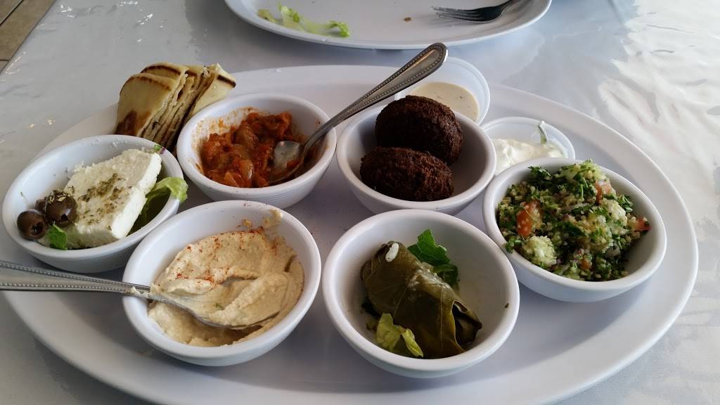 Zinos Greek and Mediterranean Cuisine | restaurant | 7040 N Mesa St, El Paso, TX 79912, USA | 9155848166 OR +1 915-584-8166