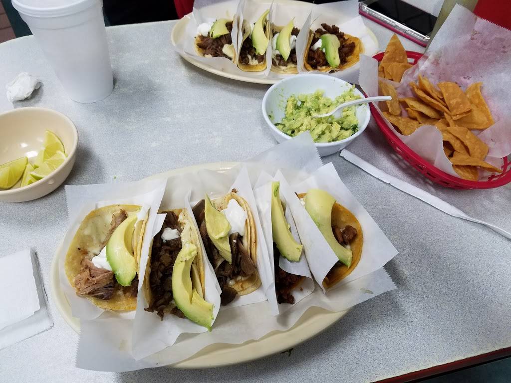 Los Comales | restaurant | 2110 W Lake St, Melrose Park, IL 60160, USA | 7083458500 OR +1 708-345-8500