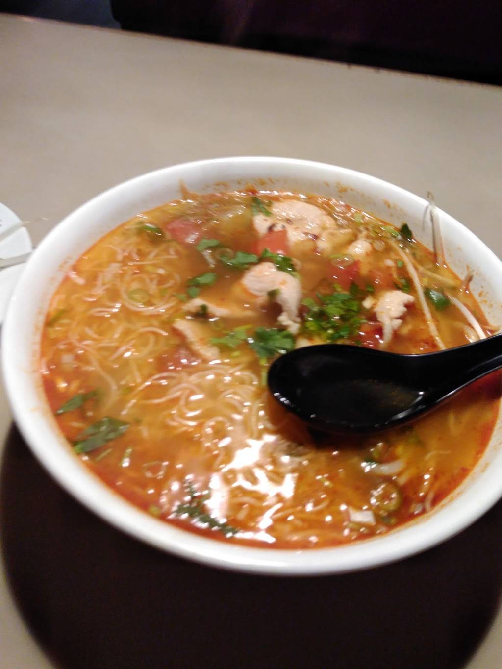 Binh Thanh Restaurant | restaurant | 930 Dundas St, Woodstock, ON N4S 1H3, Canada | 5195375292 OR +1 519-537-5292