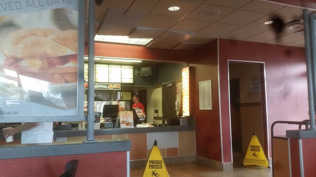 Jack in the Box | restaurant | 4625 W Coast Hwy, Newport Beach, CA 92663, USA | 9496501763 OR +1 949-650-1763