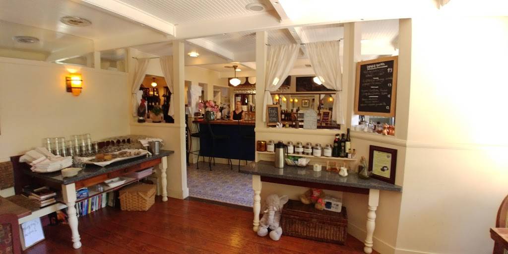 Sonoma Wine Shop / La Bodega Kitchen | restaurant | 2295 Gravenstein Hwy S, Sebastopol, CA 95472, USA | 7078271832 OR +1 707-827-1832