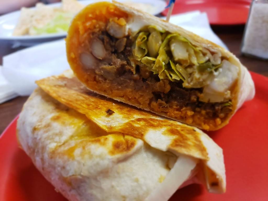 Restaurante Los 3 Hermanos | restaurant | 110 W Orange St, Davenport, FL 33837, USA | 8638662216 OR +1 863-866-2216