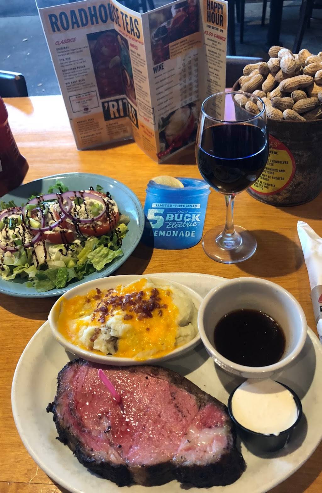 Logans Roadhouse | restaurant | 3720 Stone Creek Blvd, Cincinnati, OH 45251, USA | 5139233700 OR +1 513-923-3700