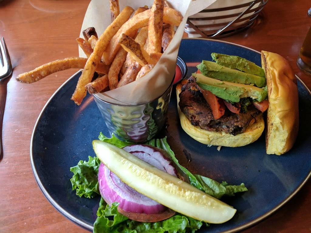 McKenzie Brew House | restaurant | 240 Lancaster Ave, Malvern, PA 19355, USA | 6102962222 OR +1 610-296-2222