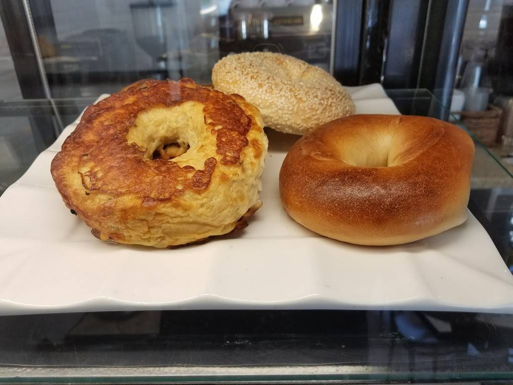 Cafe Magazzino | cafe | 3917 W Riverside Dr, Burbank, CA 91505, USA | 8189537220 OR +1 818-953-7220