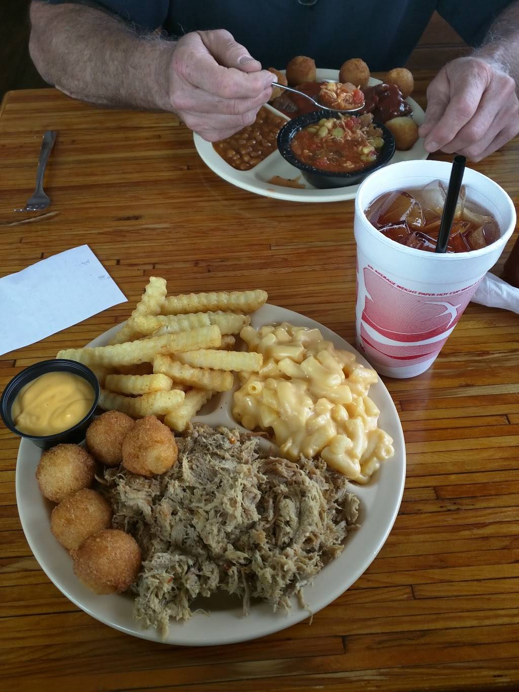 Hannahs BBQ Lenoir | restaurant | 137 Blowing Rock Blvd, Lenoir, NC 28645, USA | 8287547032 OR +1 828-754-7032