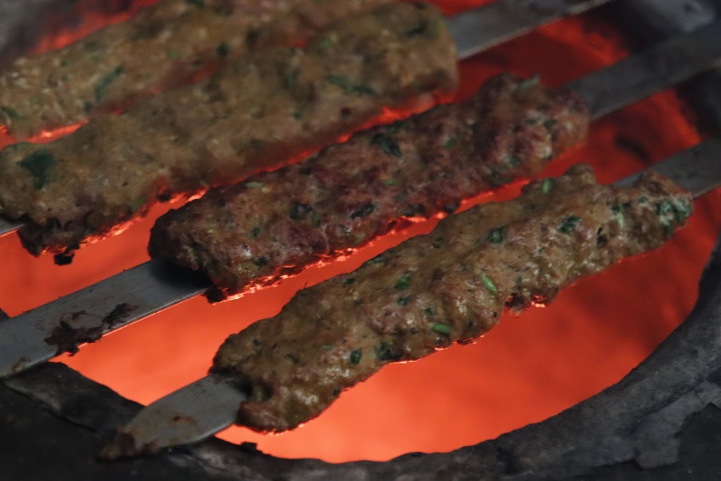 Kebab wraps halal | restaurant | 3347 W Main St SPC 343, Norman, OK 73072, USA | 4053710557 OR +1 405-371-0557