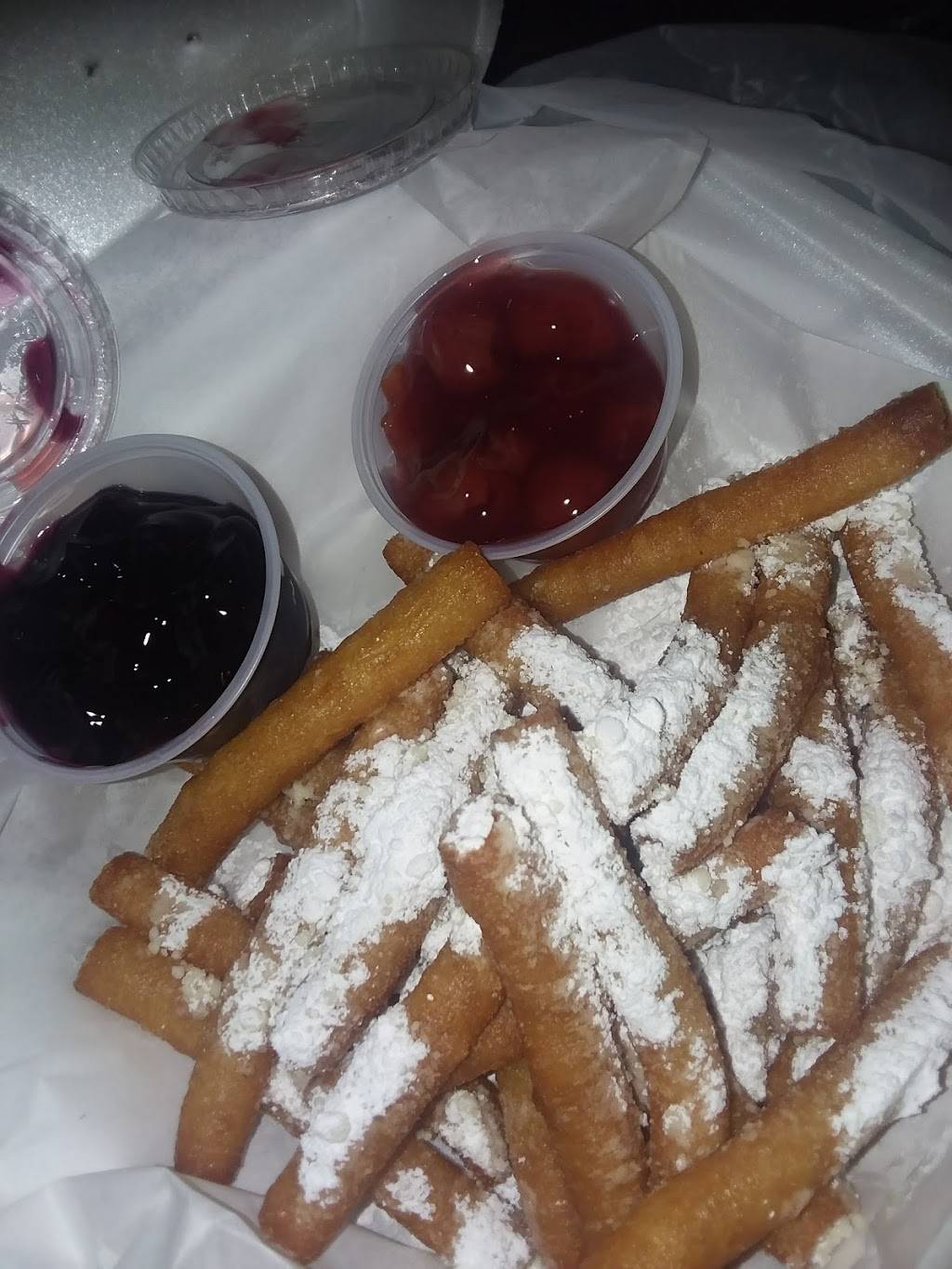 Fatties Bar & Grill | restaurant | 1030 Old Eastern Ave, Essex, MD 21221, USA | 4106869111 OR +1 410-686-9111