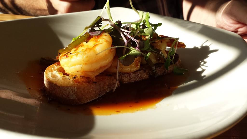 2 Hopewell Bistro & Bar | restaurant | 2 Hopewell Rd, South Glastonbury, CT 06073, USA | 8606339600 OR +1 860-633-9600