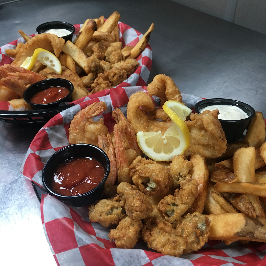 Marina Grille & Seafood Company | restaurant | 5200 City Park Dr, Lenoir City, TN 37772, USA | 8653892504 OR +1 865-389-2504