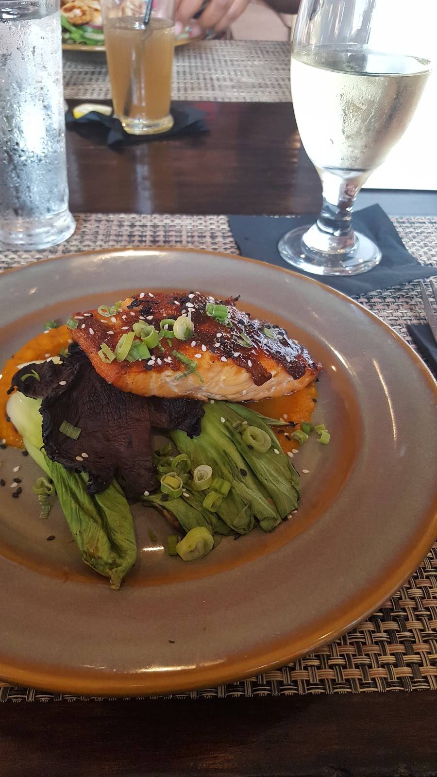 Wallaces Whiskey Room & Kitchen | restaurant | 123 N Highland Ave, Pittsburgh, PA 15206, USA | 4126650555 OR +1 412-665-0555