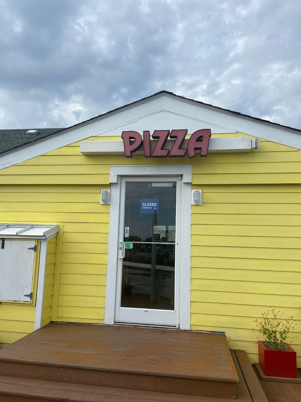 Waterfront Pizza | restaurant | 7531 S Virginia Dare Trail, Nags Head, NC 27959, USA | 2527151227 OR +1 252-715-1227