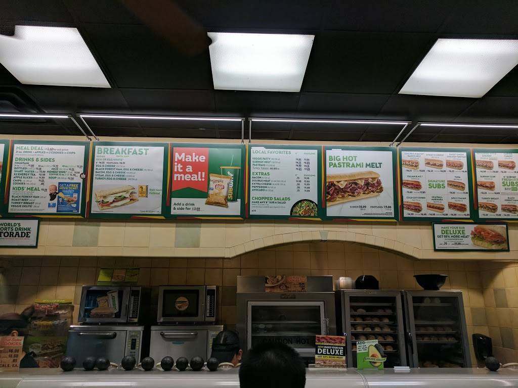 Subway Restaurants | restaurant | 1770 Harbor Blvd #136, Anaheim, CA 92802, USA | 7145353277 OR +1 714-535-3277