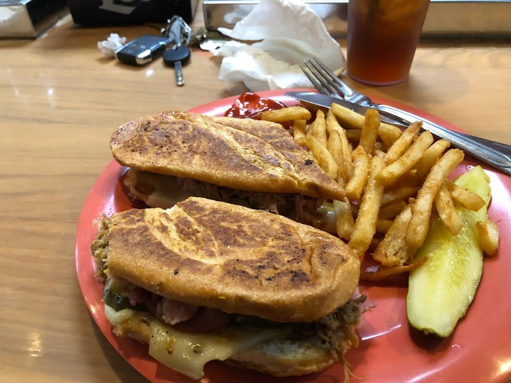 BrewBurgers Pub & Grill | restaurant | 525 S Tamiami Trail, Venice, FL 34285, USA | 9414842337 OR +1 941-484-2337