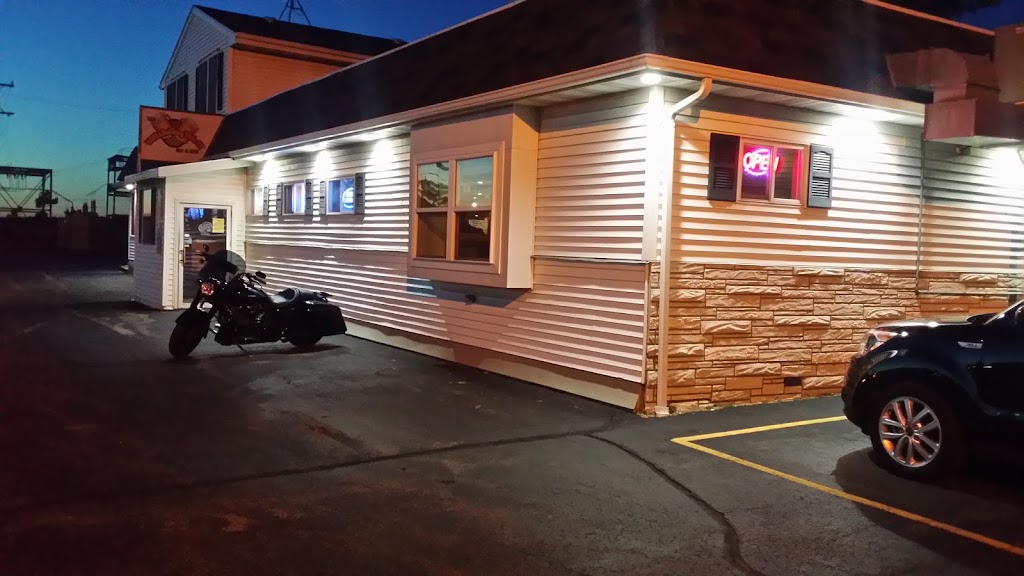 Sassys Bar & Grill | restaurant | N4510 County Rd A, Black Creek, WI 54106, USA | 9207331852 OR +1 920-733-1852