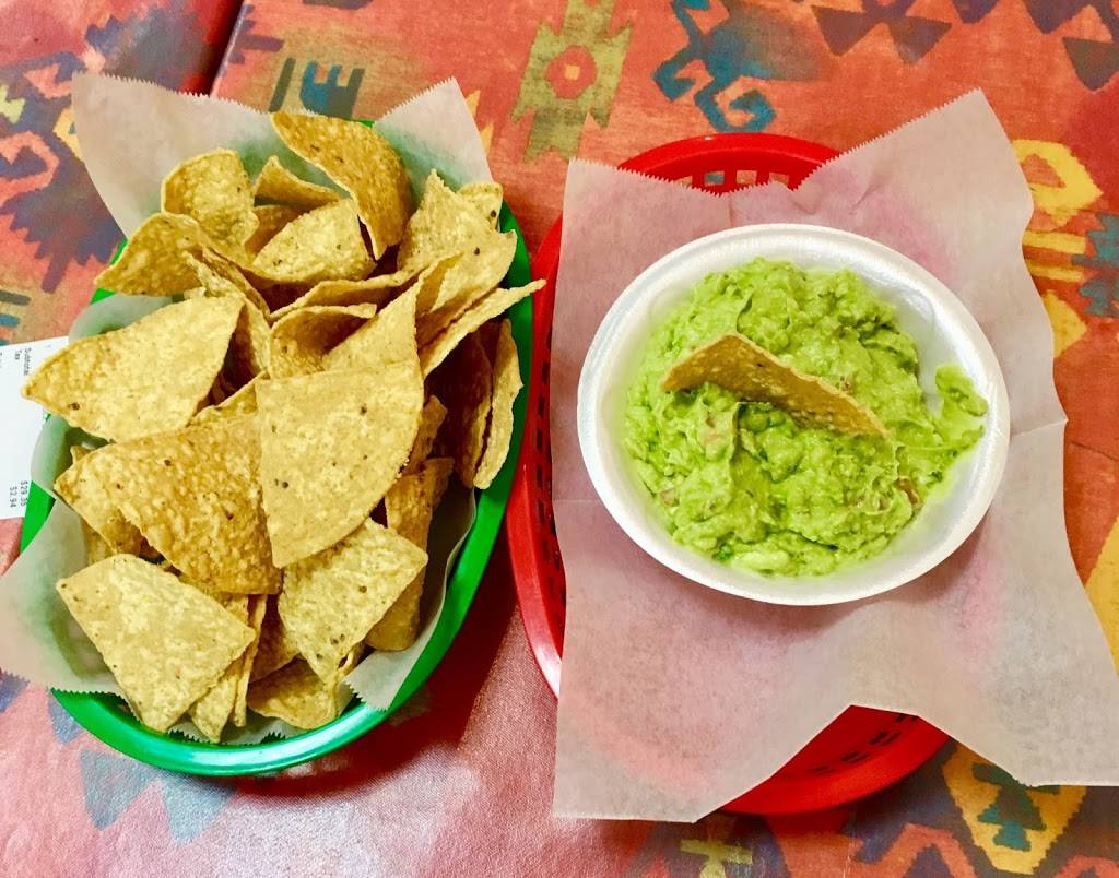 Taco Village | restaurant | 1590 Rand Rd, Des Plaines, IL 60016, USA | 8472993299 OR +1 847-299-3299