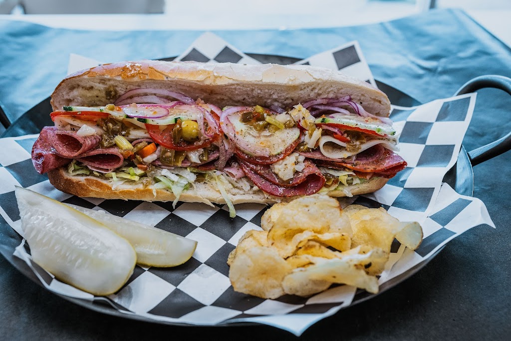 Adams Sandwich Shop | restaurant | 4405 W Elm St, McHenry, IL 60050, USA | 8153222649 OR +1 815-322-2649