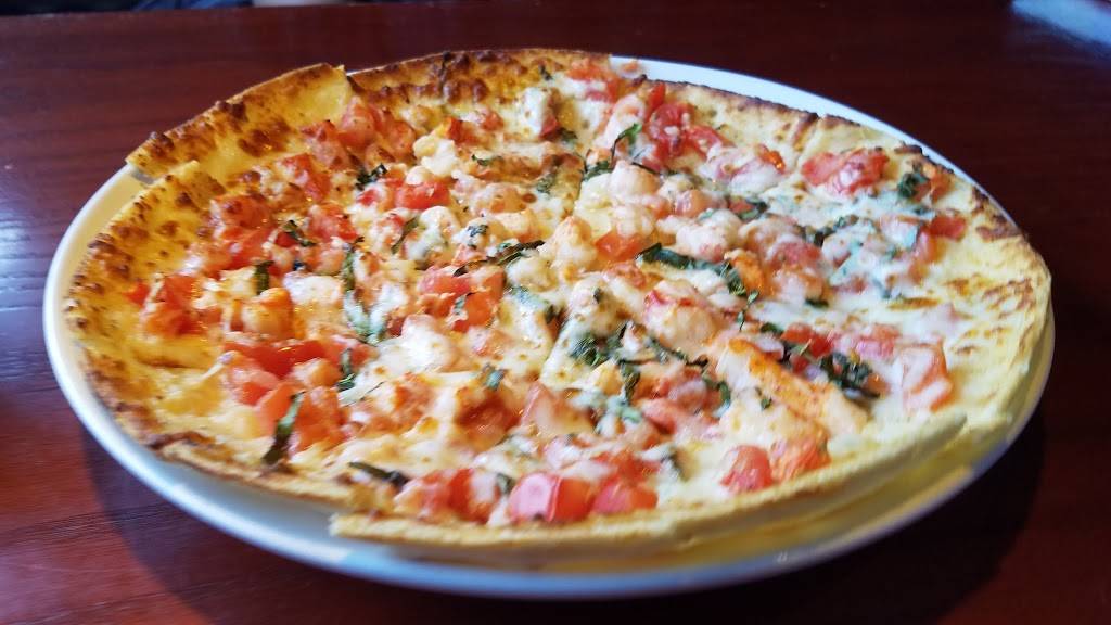 Red Lobster | restaurant | 2565 Capital Ave SW, Battle Creek, MI 49015, USA | 2699681448 OR +1 269-968-1448