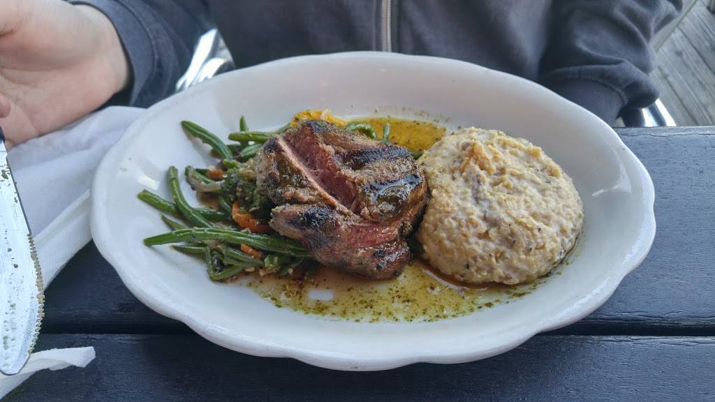 Tanners Lakeside Restaurant & Bar | restaurant | 1006 Lake Howard Dr SW, Winter Haven, FL 33880, USA | 8636625948 OR +1 863-662-5948