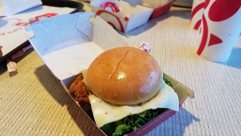 Chick-fil-A | restaurant | 140 Providence Hwy, Dedham, MA 02026, USA | 7813208127 OR +1 781-320-8127