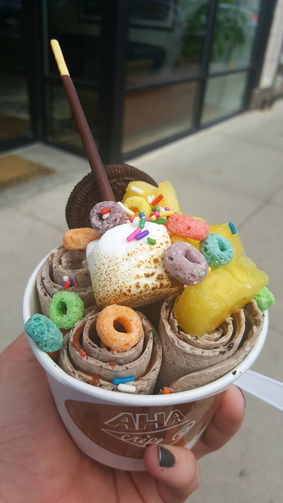 Aha Crepe | restaurant | 2435 N Clark St, Chicago, IL 60614, USA | 7738834766 OR +1 773-883-4766