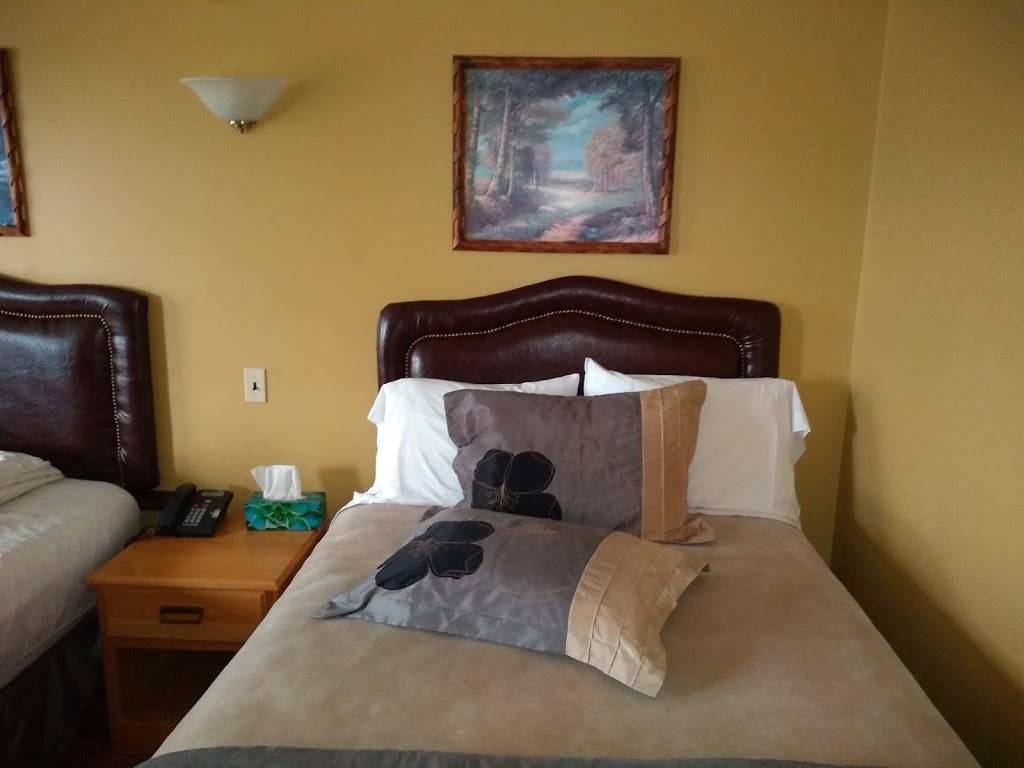 Hotel Motel Le Château | restaurant | 3423 Rue Laval, Lac-Mégantic, QC G6B 1A5, Canada | 8195835117 OR +1 819-583-5117