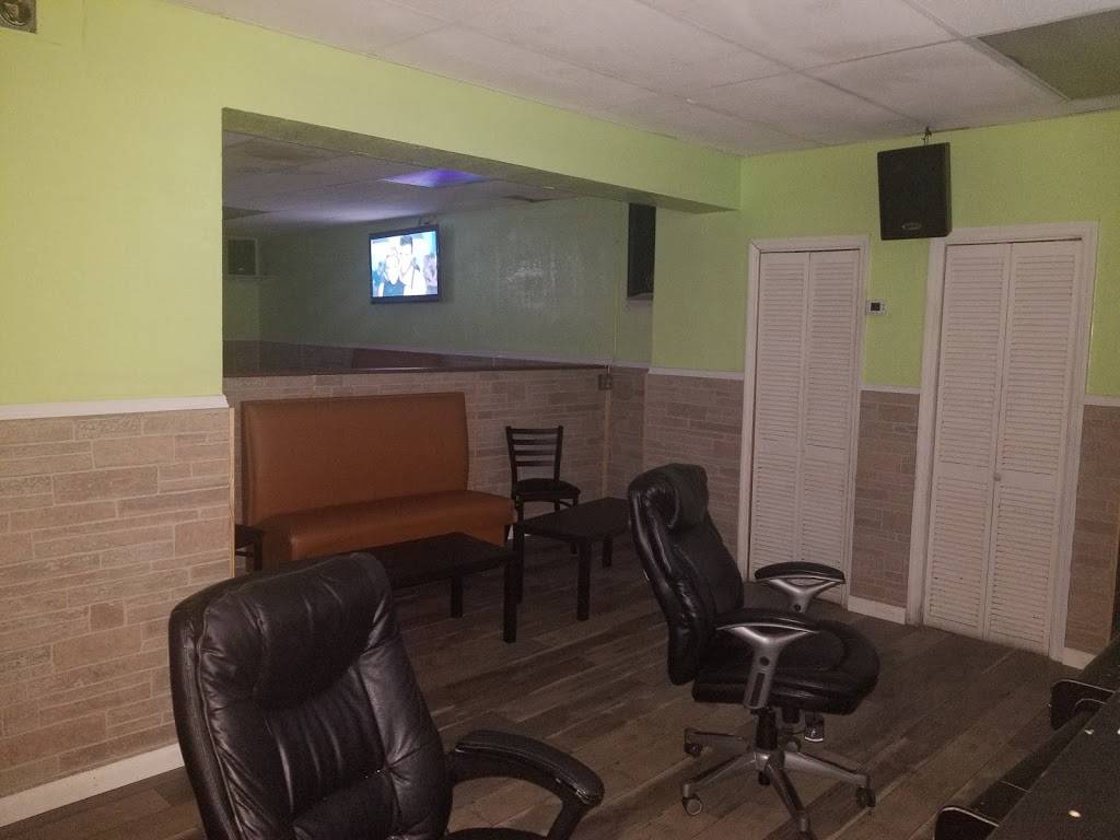 Sport Salsa Cafe | restaurant | 86 W 29th St, Hialeah, FL 33012, USA | 7866090976 OR +1 786-609-0976