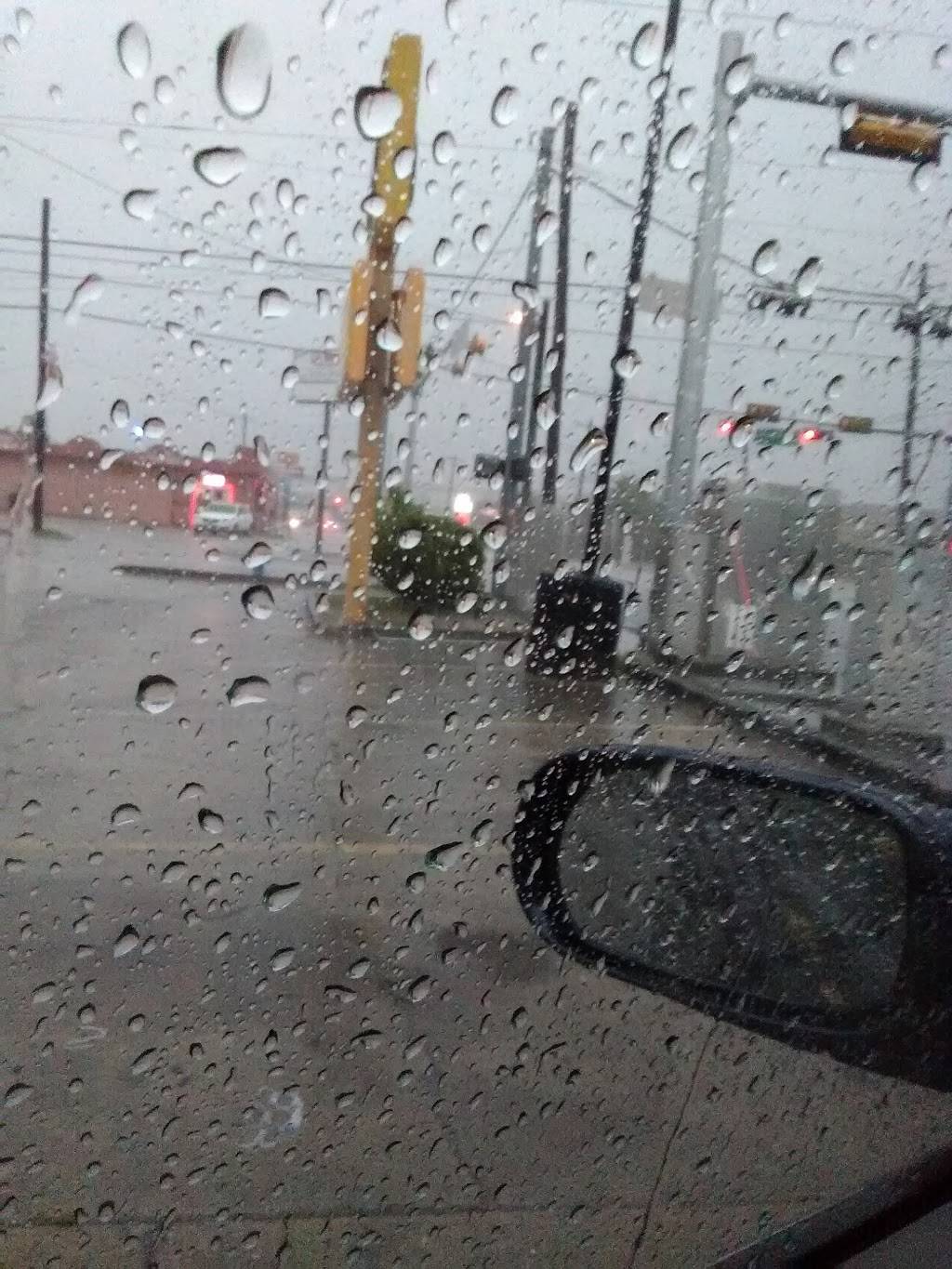 Churchs Chicken | restaurant | 3501 Jensen Dr, Houston, TX 77026, USA | 7132287817 OR +1 713-228-7817