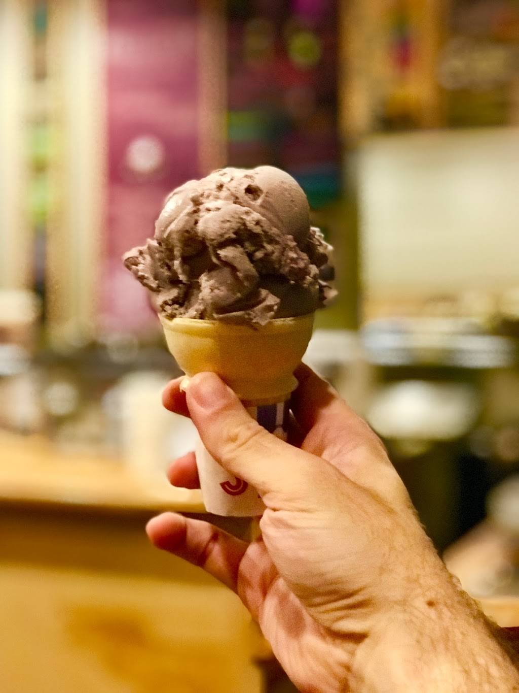 Three Sisters | cafe | 1074 Hope St, Providence, RI 02906, USA | 4012737230 OR +1 401-273-7230