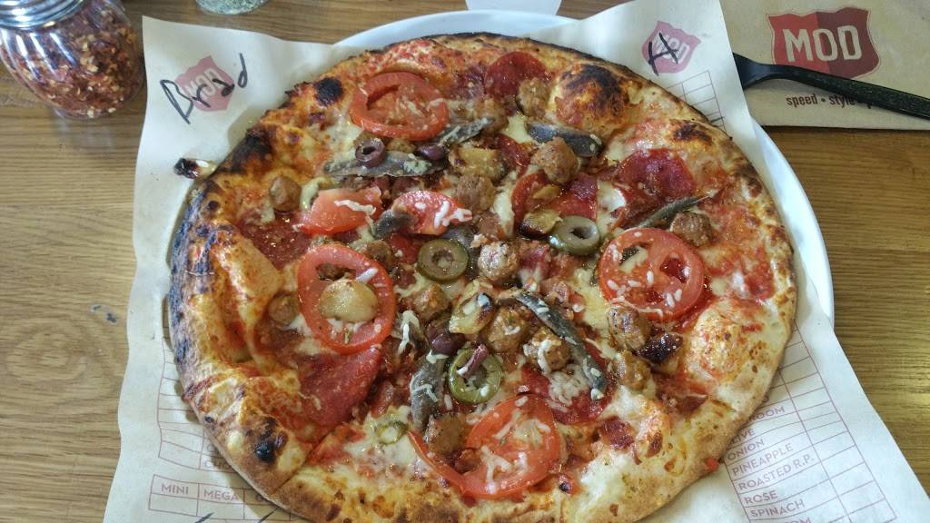 MOD Pizza | restaurant | 7480 W Bell Rd #110, Glendale, AZ 85308, USA | 6024765575 OR +1 602-476-5575