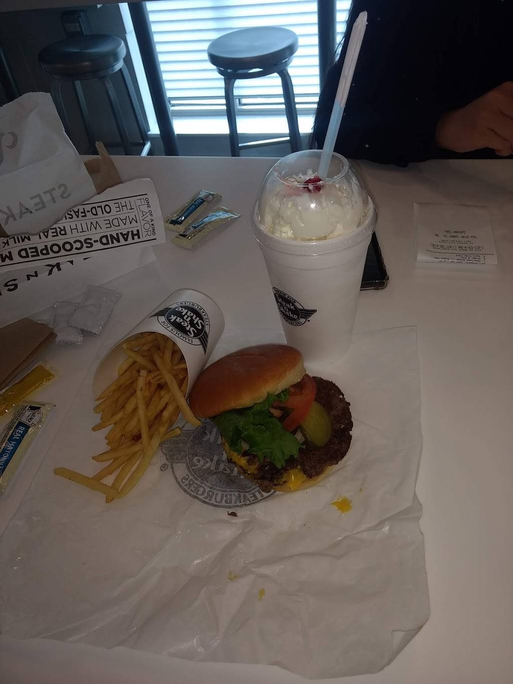 Steak n Shake | restaurant | 1322 S Halsted St, Chicago, IL 60607, USA | 3122015780 OR +1 312-201-5780