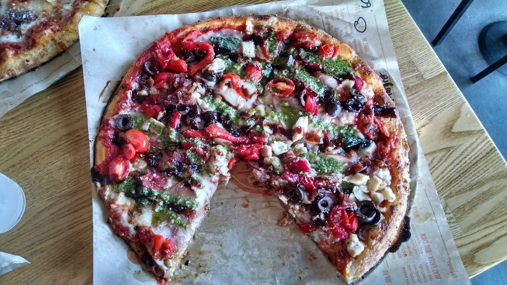Blaze Pizza | meal takeaway | 1024 Market Center Drive, Morrisville, NC 27560, USA | 9192615941 OR +1 919-261-5941