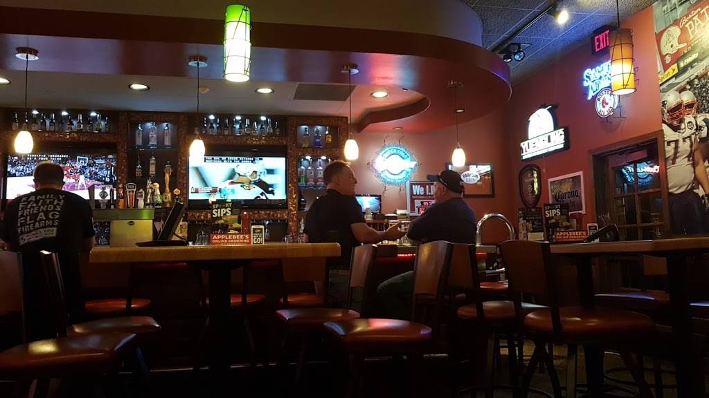 Applebees Grill + Bar | restaurant | 70 MA-146, Millbury, MA 01527, USA | 5085819270 OR +1 508-581-9270