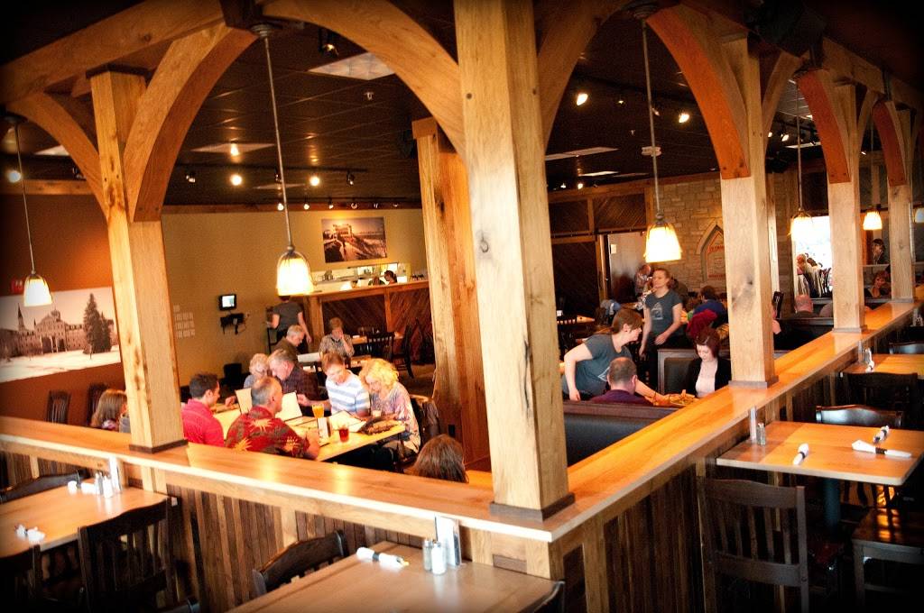 St. Francis Brewery & Restaurant | restaurant | 3825 S Kinnickinnic Ave, St Francis, WI 53235, USA | 4147444448 OR +1 414-744-4448