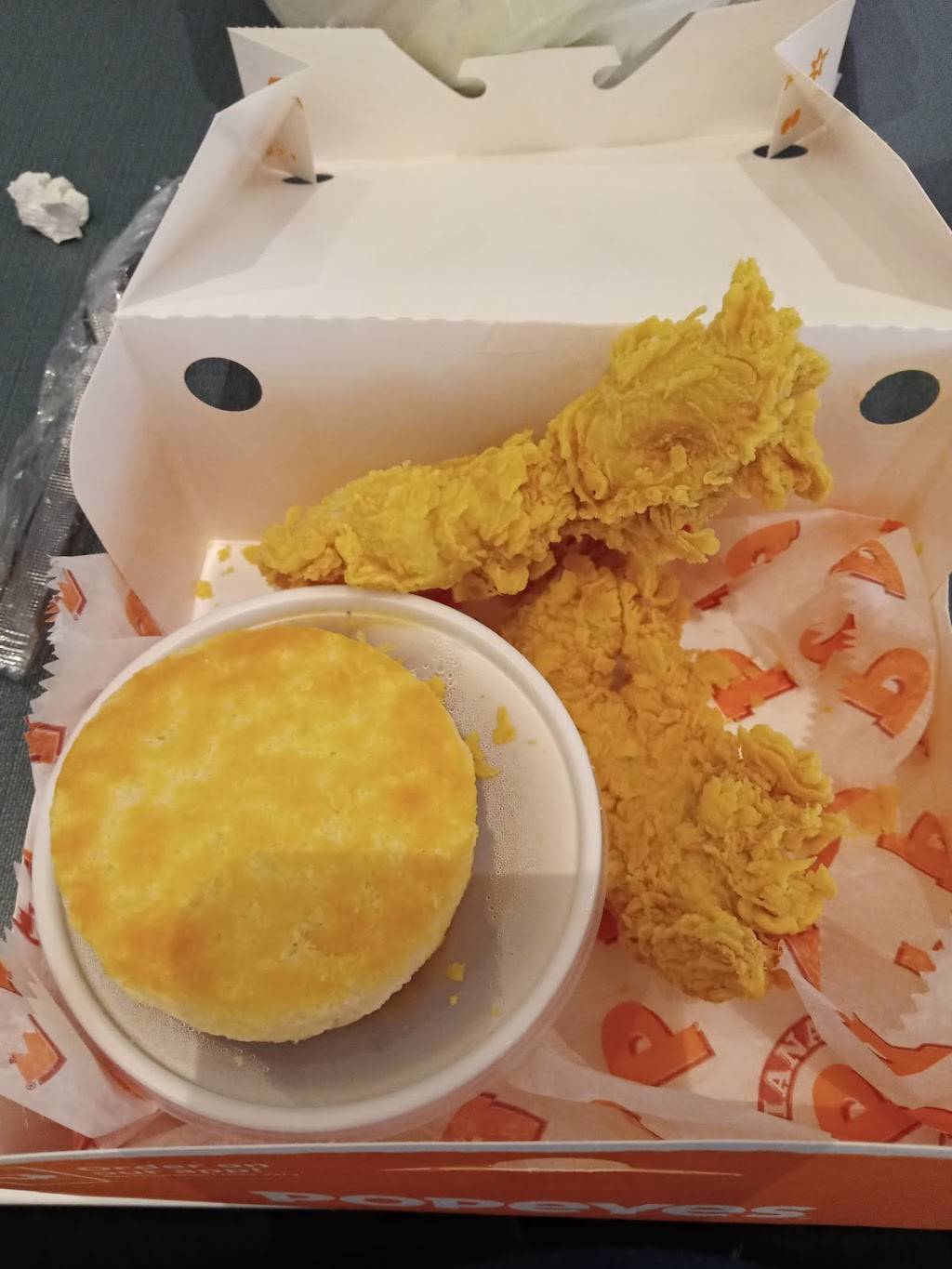 Popeyes Louisiana Kitchen | restaurant | 250 Granite St, Braintree, MA 02184, USA | 9782984477 OR +1 978-298-4477