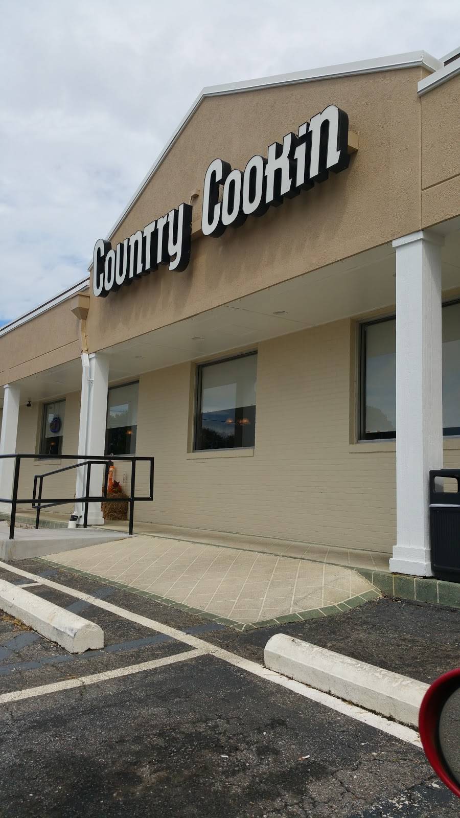 Country Cookin | restaurant | 20584 Timberlake Rd, Lynchburg, VA 24502, USA | 4342391996 OR +1 434-239-1996