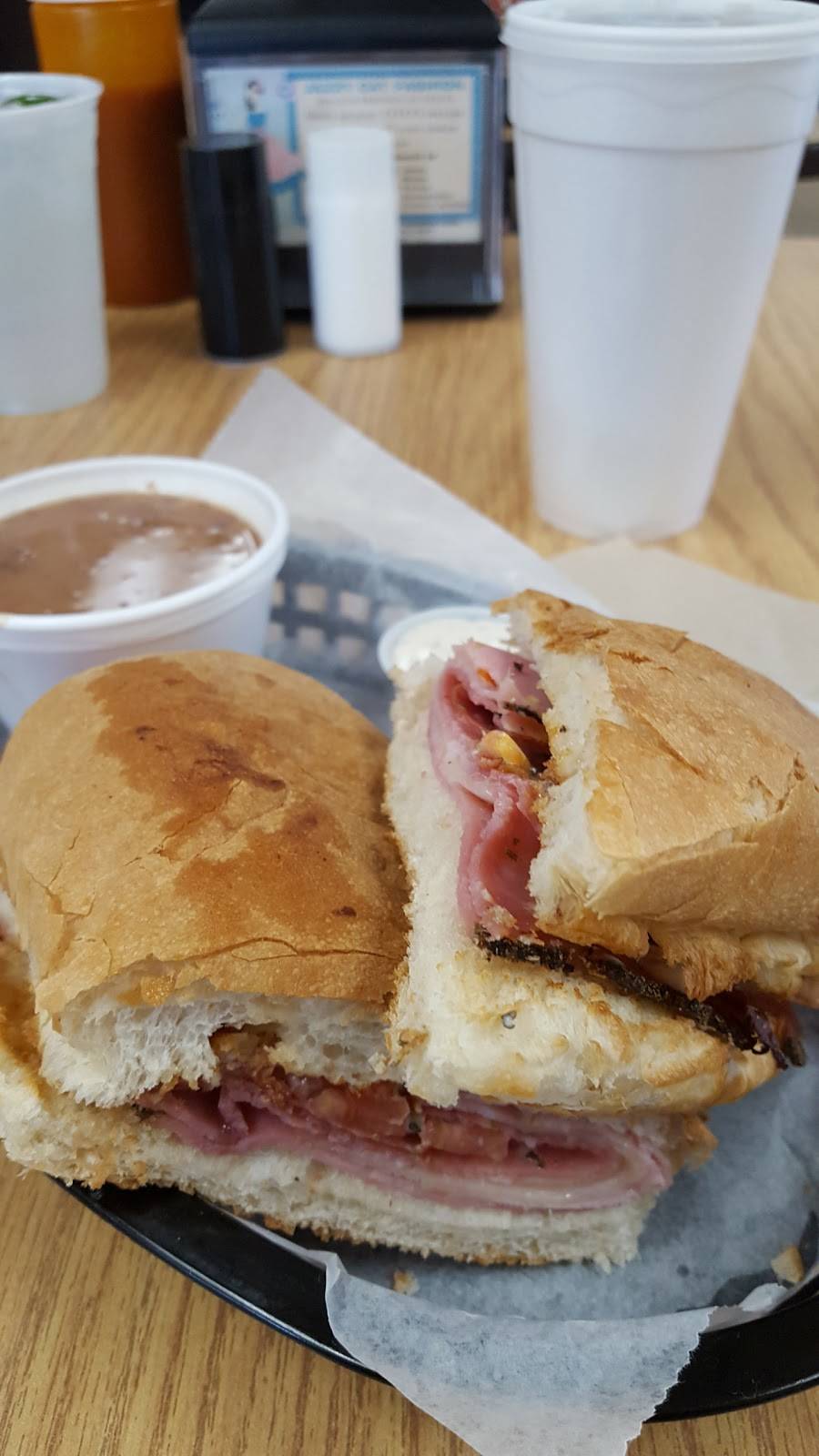 Zitos Deli | restaurant | 8800 Broadway St #108, San Antonio, TX 78217, USA | 2108264793 OR +1 210-826-4793