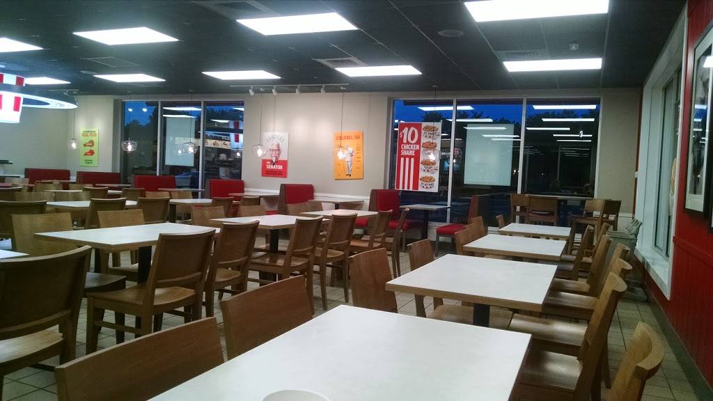 KFC | restaurant | 5548 Hwy 11 E, Piney Flats, TN 37686, USA | 4235381050 OR +1 423-538-1050