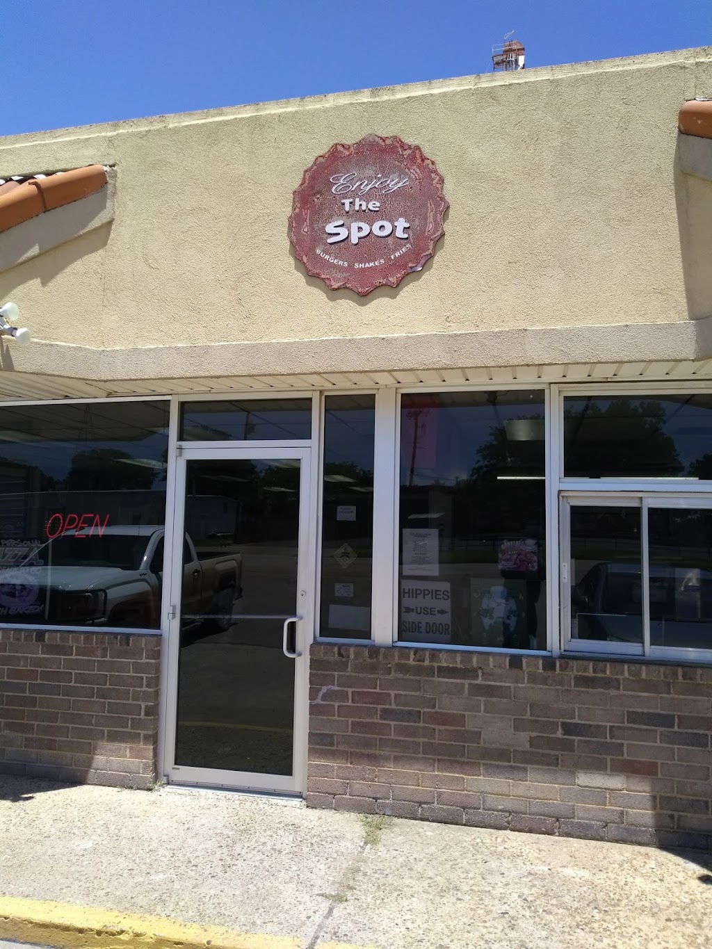 The Spot | restaurant | 205 E Oklahoma Ave, Wheeler, TX 79096, USA | 8068261234 OR +1 806-826-1234