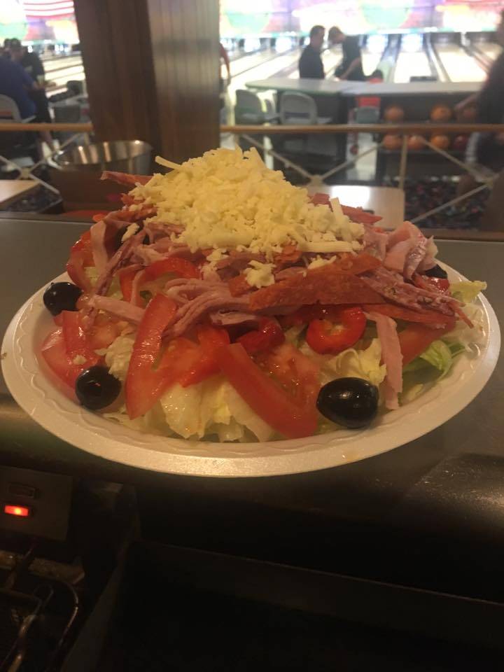 G&Ms Snack Bar | meal takeaway | Inside South Side Bowl, 125 Beech St, Scranton, PA 18505, USA | 5703421835 OR +1 570-342-1835