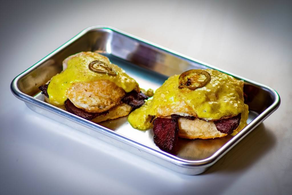 Intrinsic Smokehouse Brewery + BBQ Catering | restaurant | 509 W State St, Garland, TX 75040, USA | 9722722400 OR +1 972-272-2400